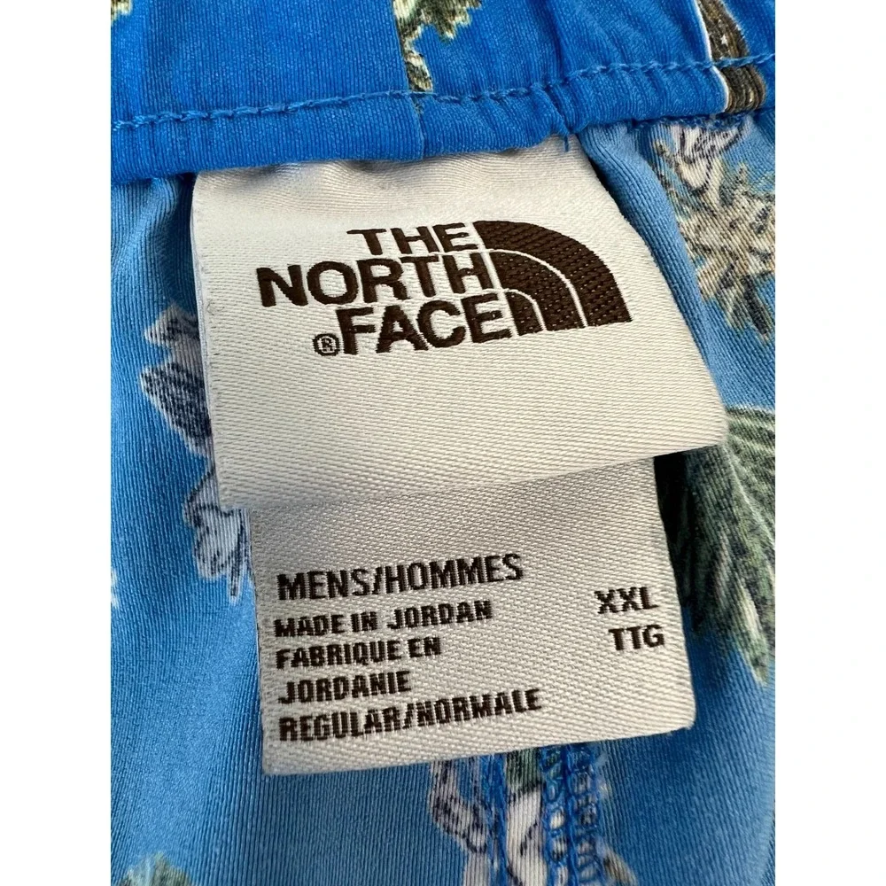 The North Face Belted blue cactus Shorts size XXL hiking camping water sports